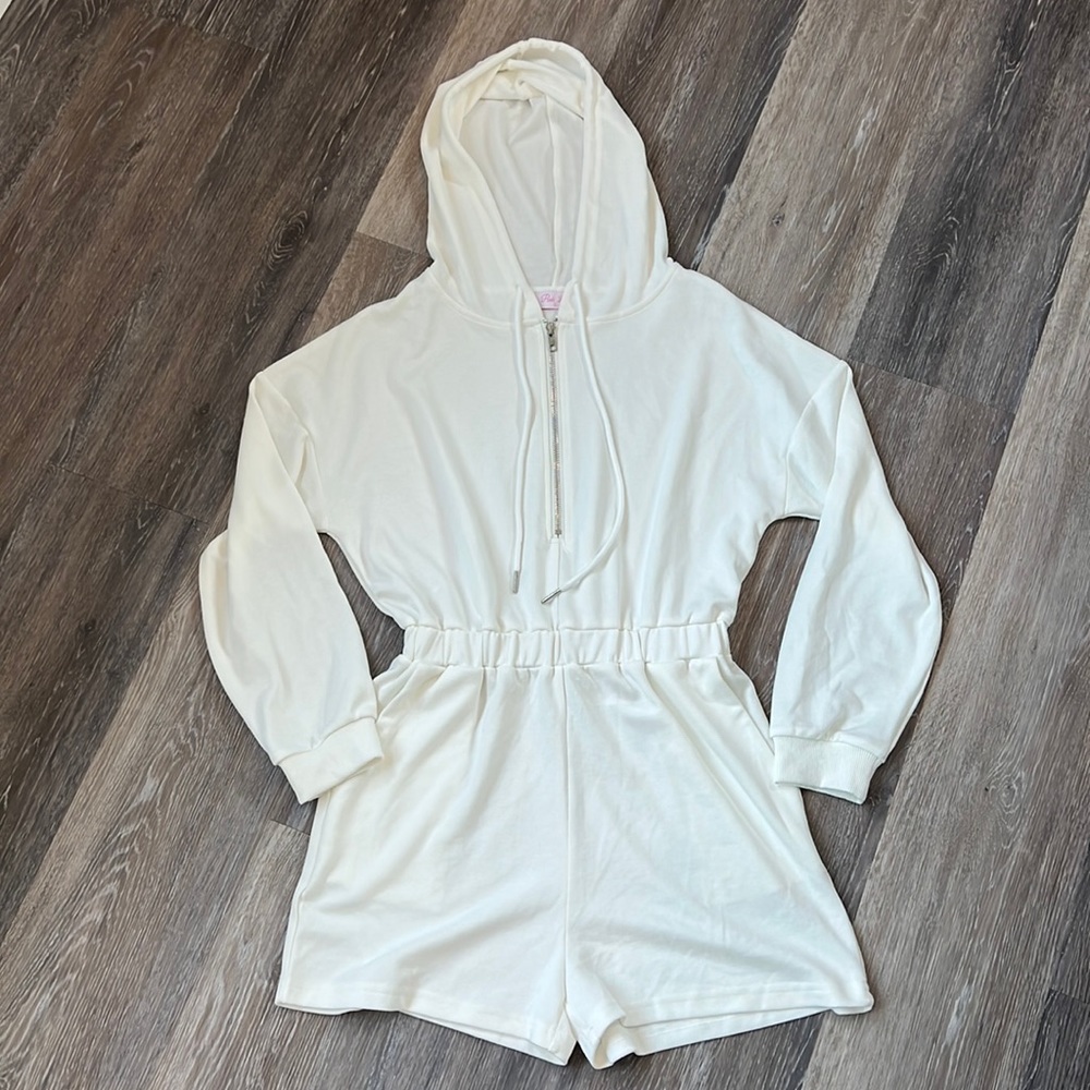 Pink Lily White Hooded Romper - Picture 2 of 11